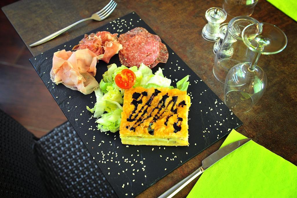 Auberge Saint Martin La Brigue Екстер'єр фото